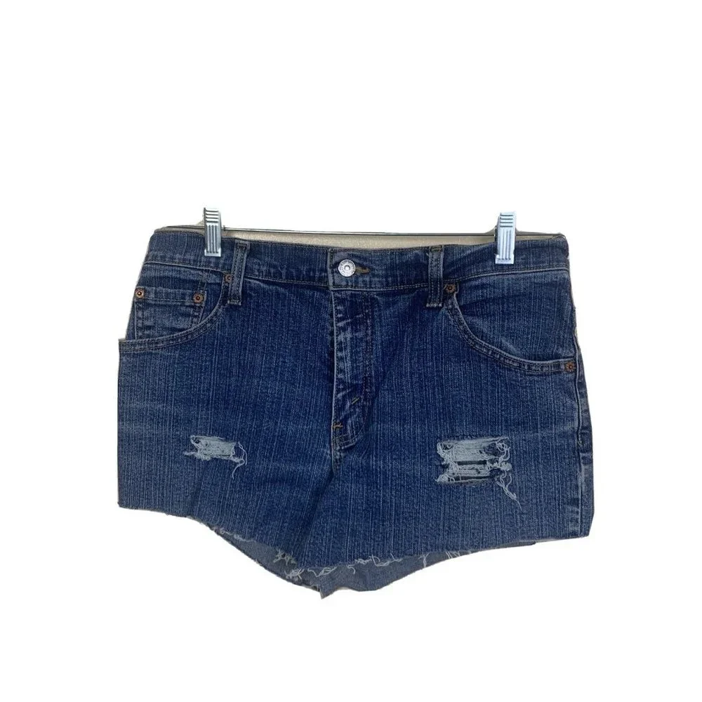 Women's Vintage Levi's 550 Distressed Cut‎ Off Jean Shorts High Waist size 31”